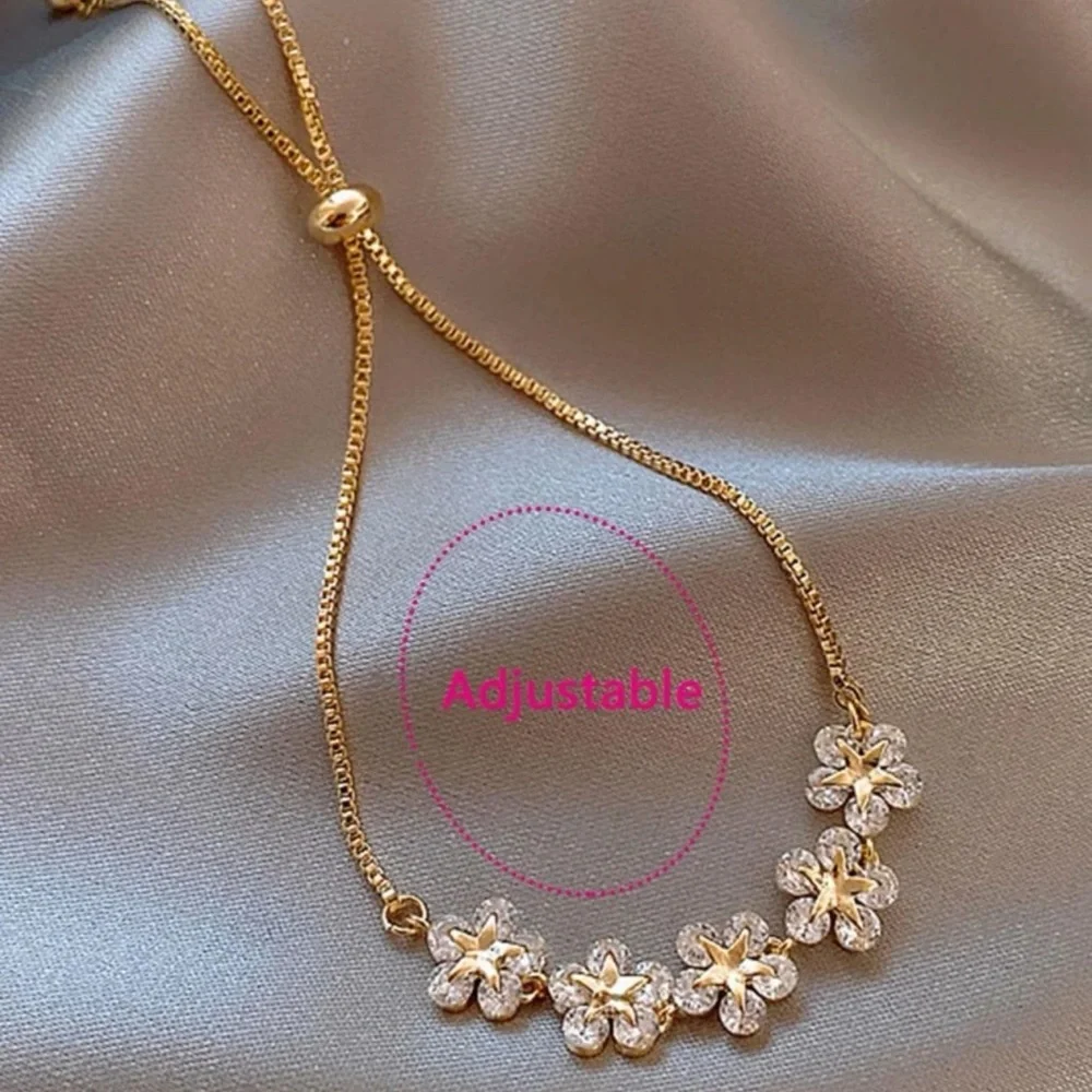 Cubic Zirconia Flower Decor Bracelet